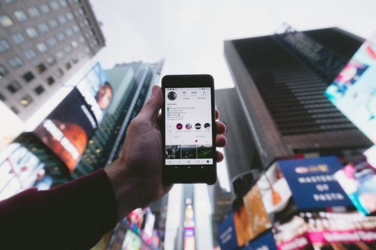 What Technology Allows Retailers To Better Respond To Consumer Buying Patterns